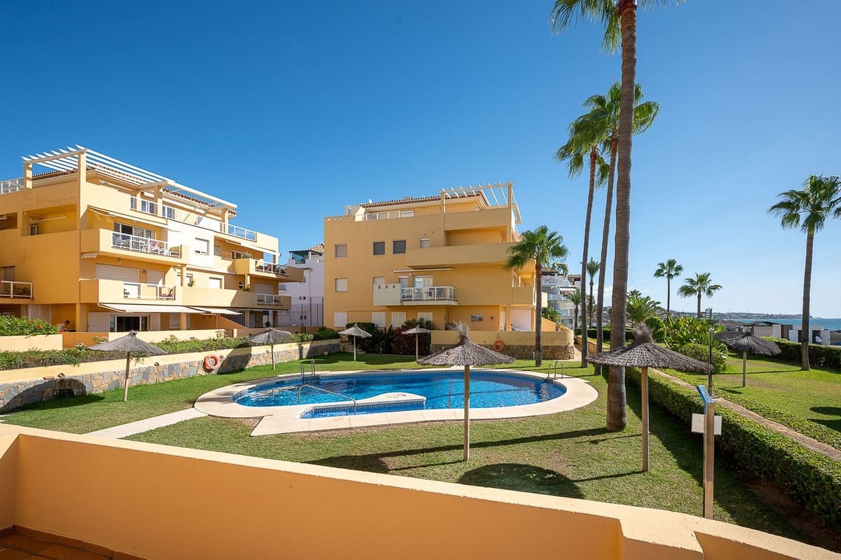 3 bedroom Apartment for holiday rental in La Cala de Mijas with pool garage - € 1,743 (Ref: 3216222)
