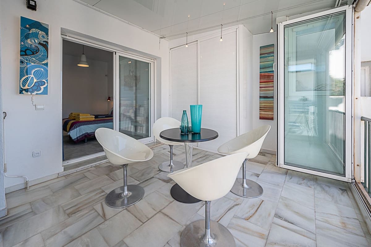 Apartamento de 2 habitaciones en La Cala de Mijas en alquiler vacacional con piscina garaje - 1.393 € (Ref: 3216223)