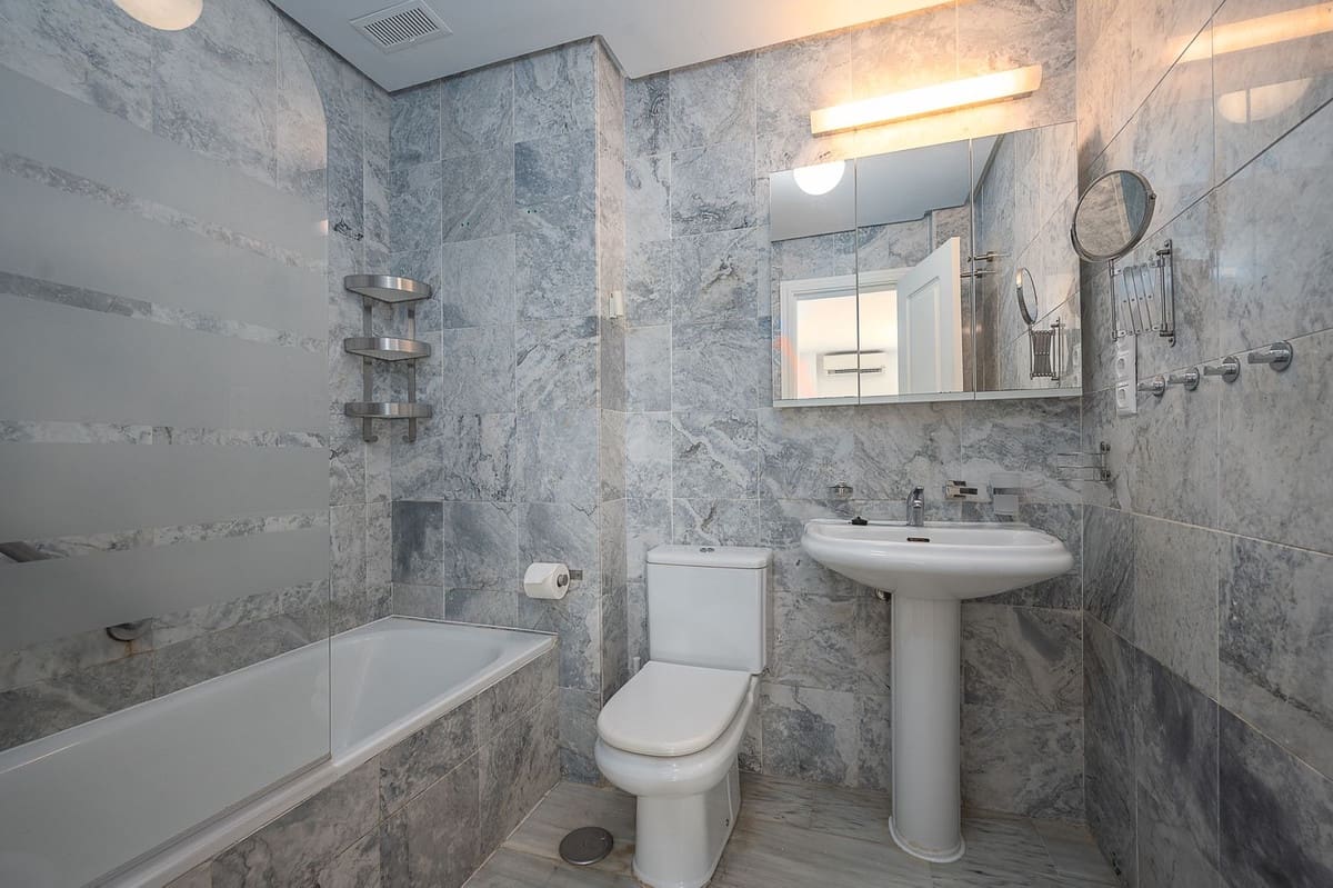 2 quarto Apartamento para arrendamento para férias em La Cala de Mijas com piscina Garagem - 1 603 € (Ref: 3366507)