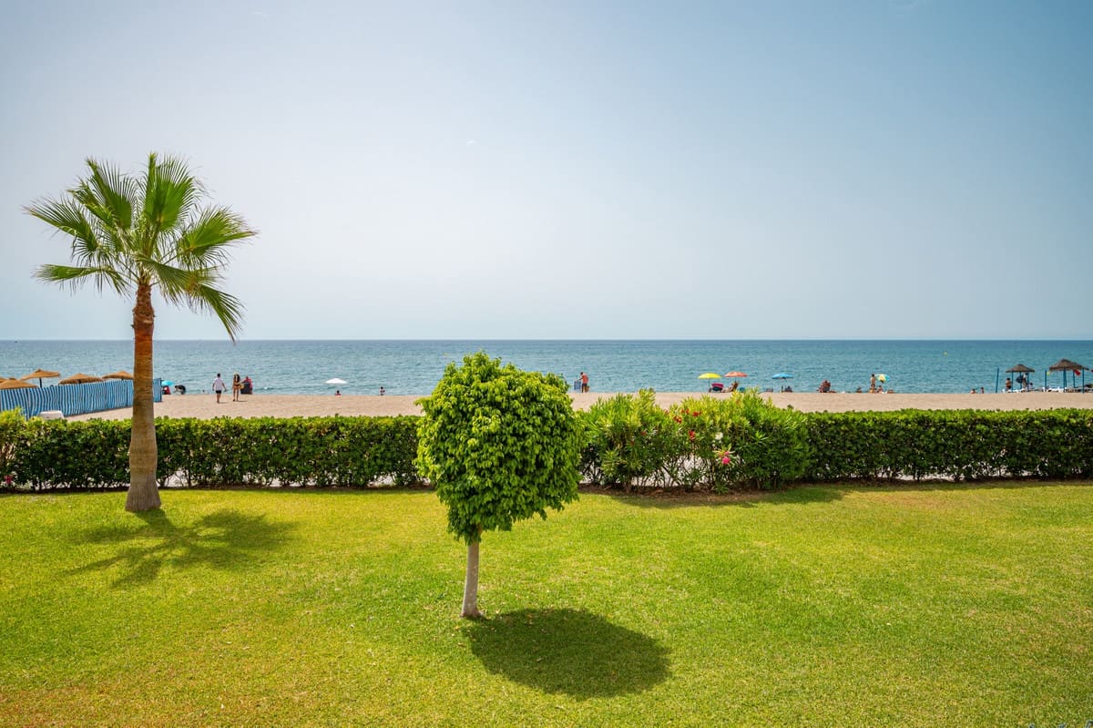 Apartamento de 2 habitaciones en La Cala de Mijas en alquiler vacacional con piscina garaje - 1.603 € (Ref: 3366507)