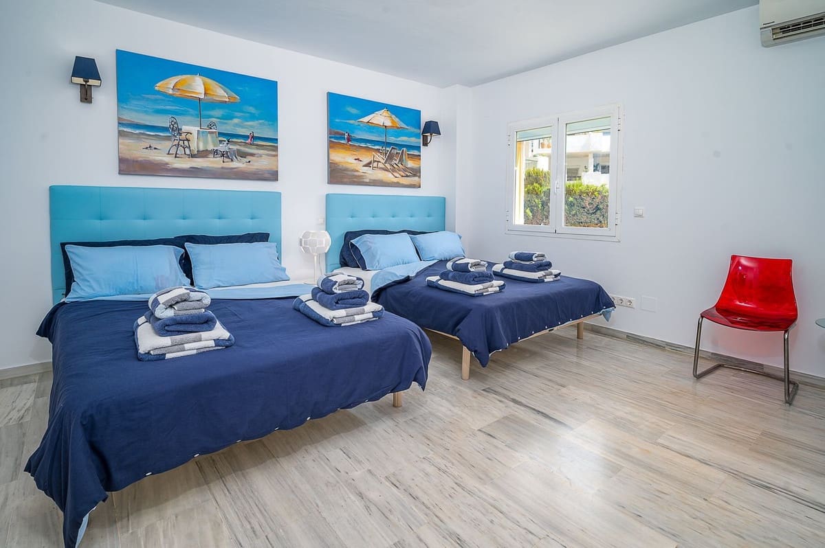 2 bedroom Apartment for holiday rental in La Cala de Mijas with pool garage - € 1,603 (Ref: 3366507)