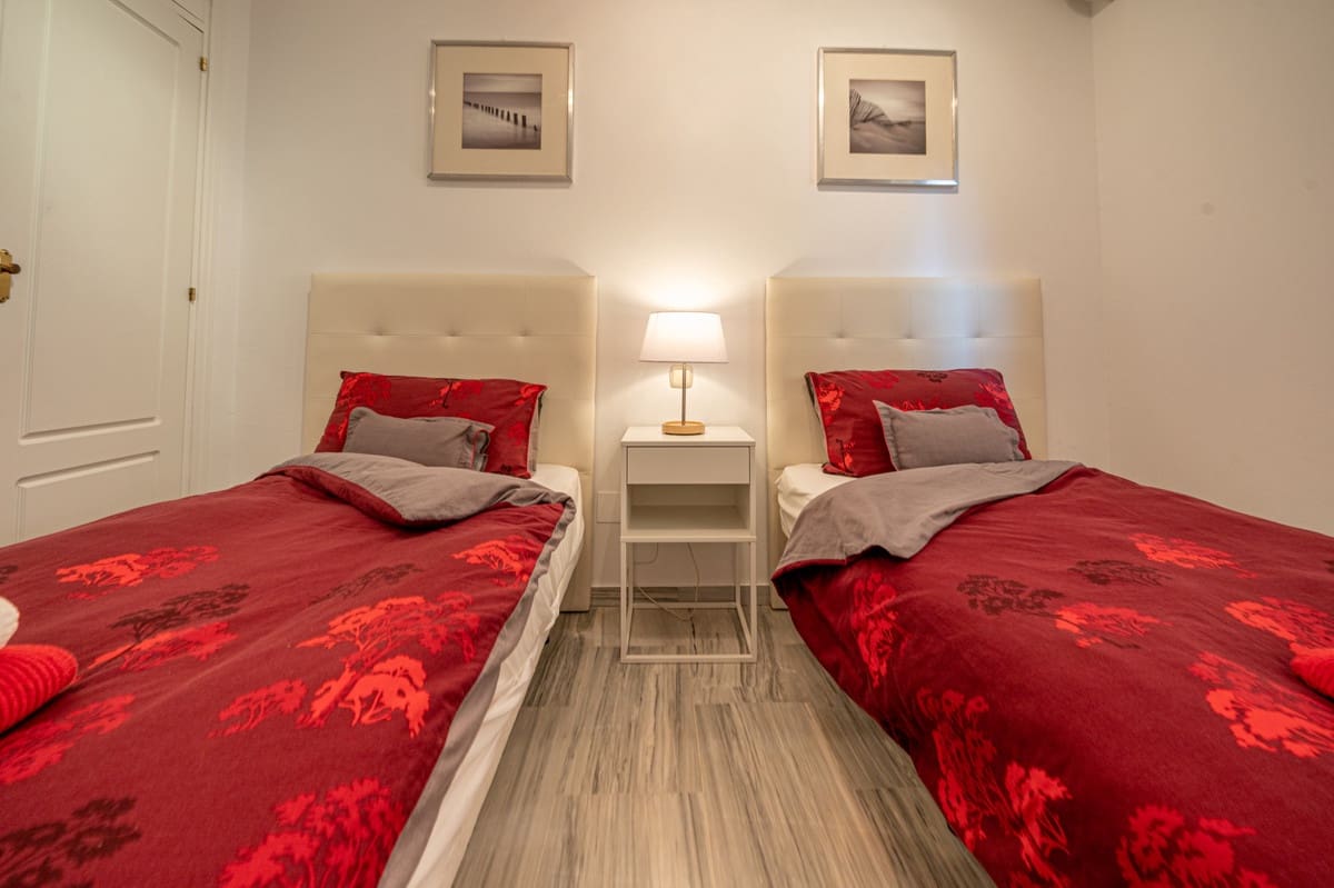 3 bedroom Apartment for holiday rental in La Cala de Mijas with pool garage - € 1,743 (Ref: 3366509)