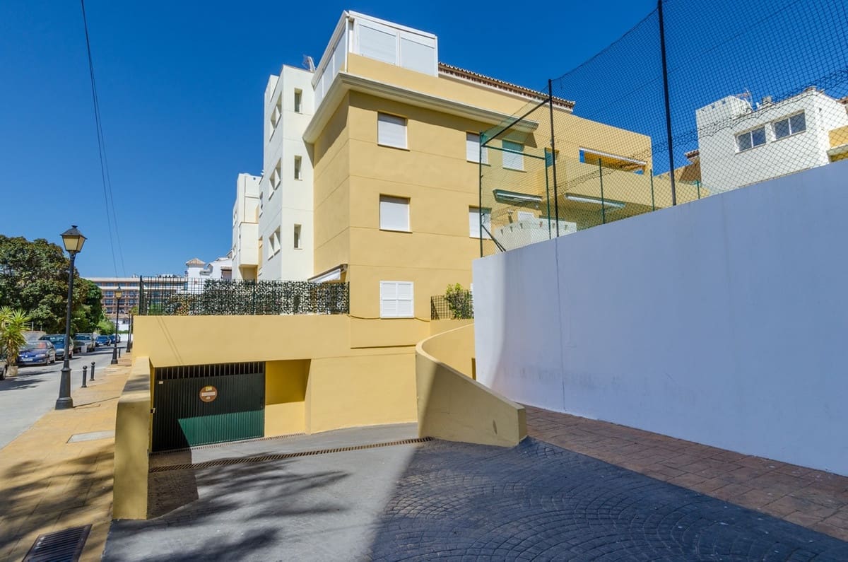 Apartamento de 3 habitaciones en La Cala de Mijas en alquiler vacacional con piscina garaje - 1.603 € (Ref: 3366509)