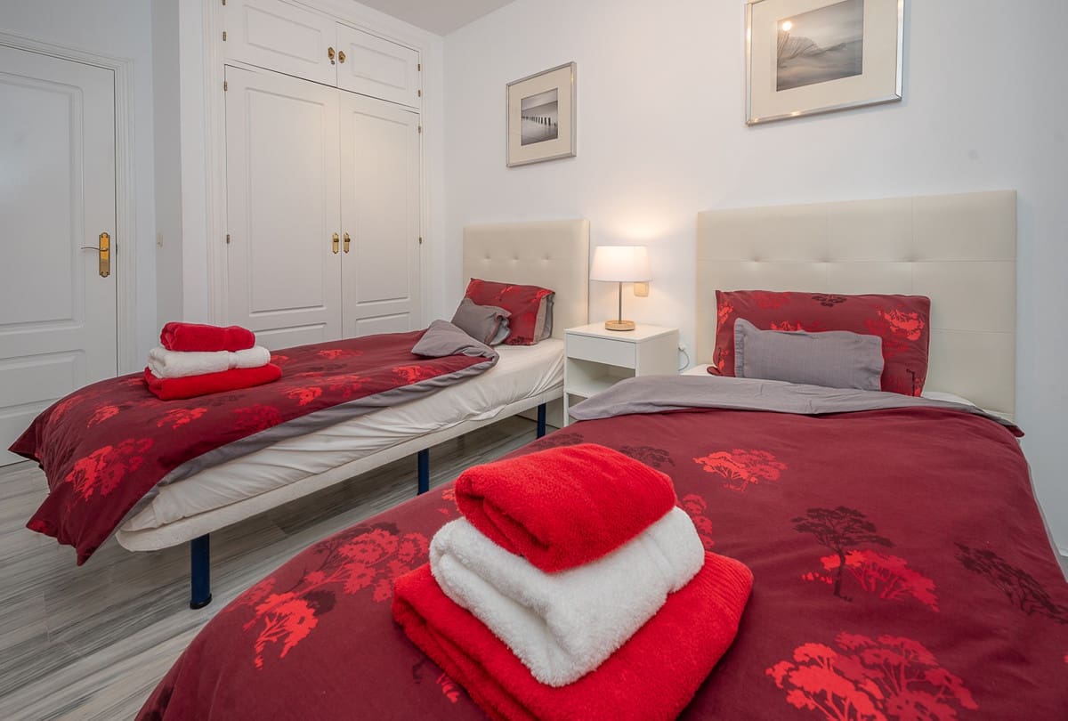 Apartamento de 3 habitaciones en La Cala de Mijas en alquiler vacacional con piscina garaje - 1.603 € (Ref: 3366509)