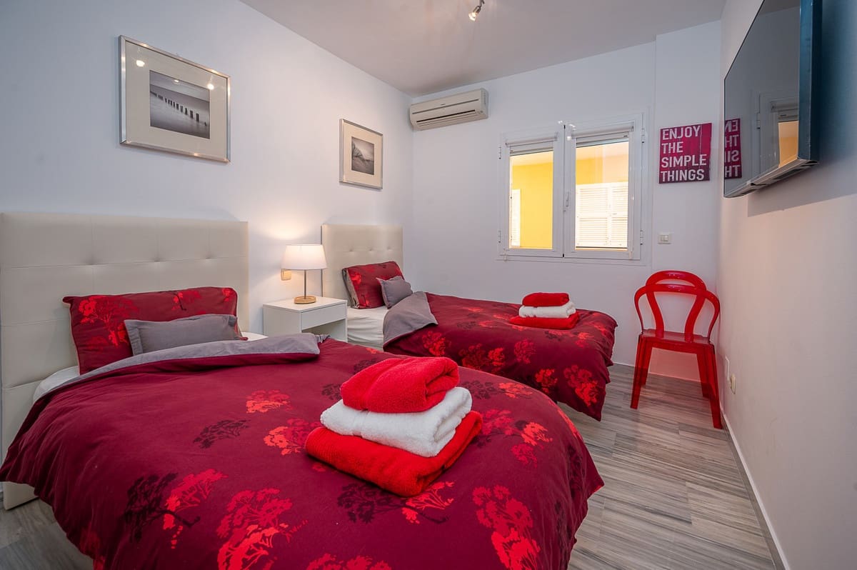 3 bedroom Apartment for holiday rental in La Cala de Mijas with pool garage - € 1,603 (Ref: 3366509)