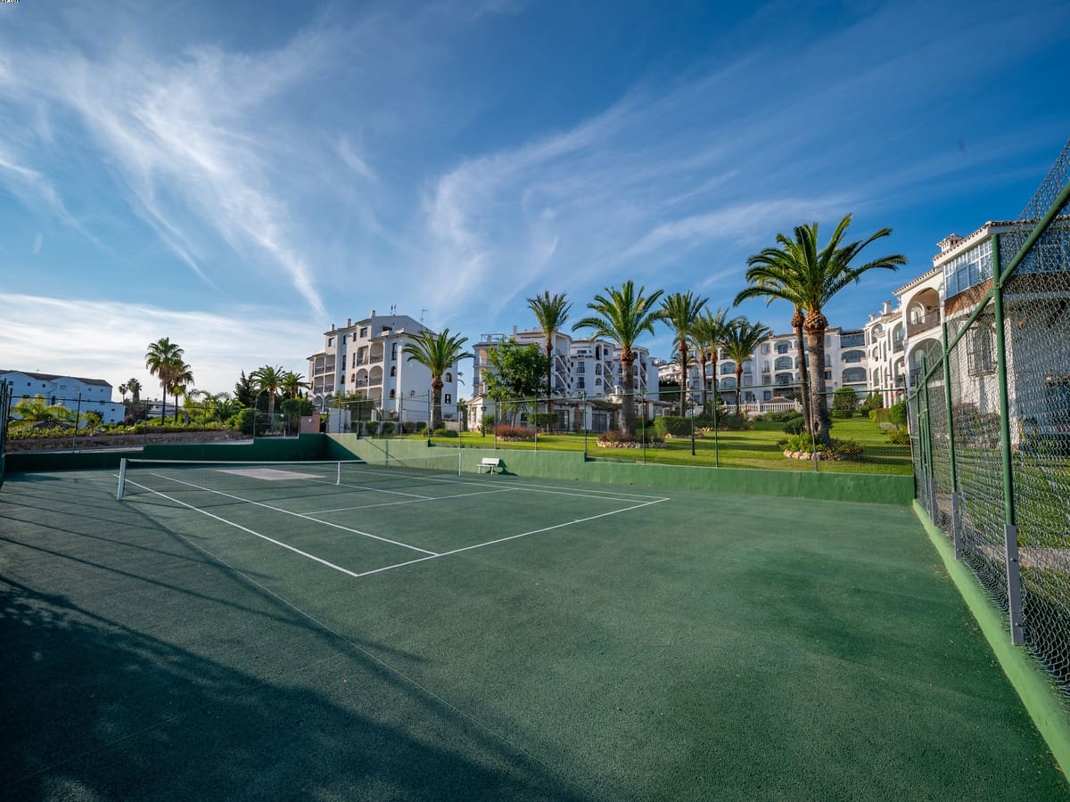 2 camera da letto Appartamento da affitare come casa vacanza in Riviera del Sol con piscina garage - 525 € (Rif: 3752582)