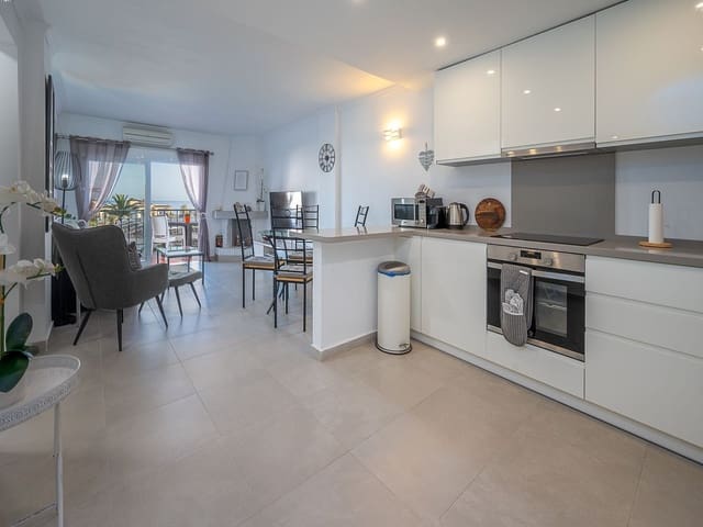   2 soveværelse   ferieLejlighed i Riviera del Sol, Mijas med   swimmingpool  garage  - € 770 (Ref: 3752582)