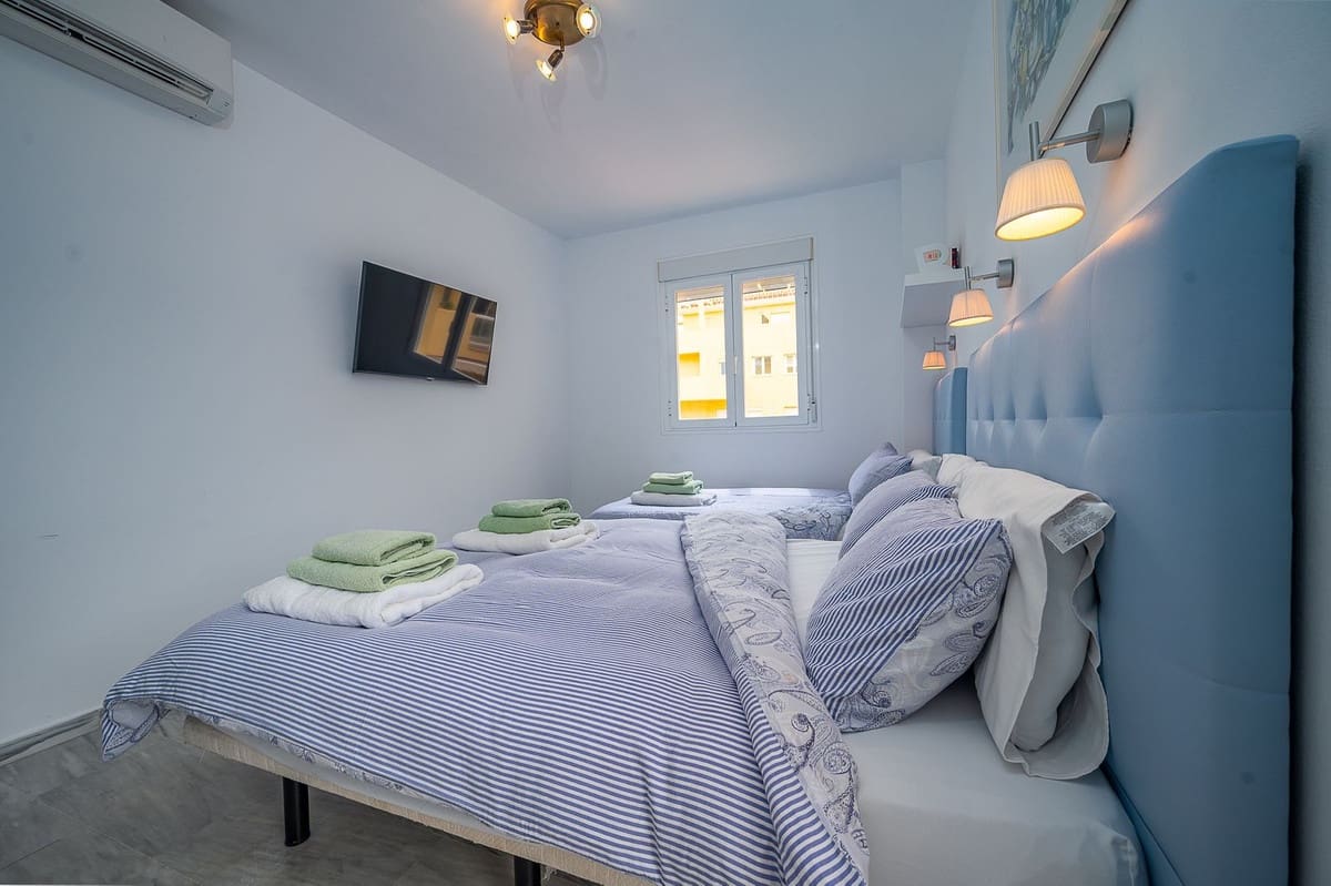 Apartamento de 2 habitaciones en La Cala de Mijas en alquiler vacacional con piscina garaje - 1.183 € (Ref: 5491397)