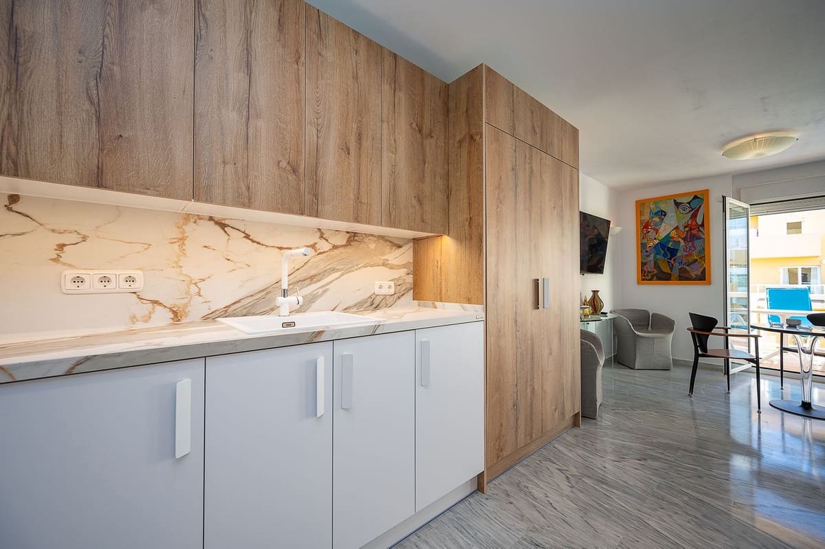 Apartamento de 2 habitaciones en La Cala de Mijas en alquiler vacacional con piscina garaje - 1.183 € (Ref: 5491397)