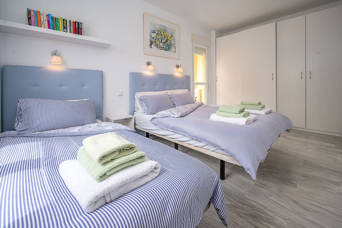 Appartement de 2 chambres de location de vacances à La Cala de Mijas avec piscine garage - 1 183 € (Ref: 5491397)