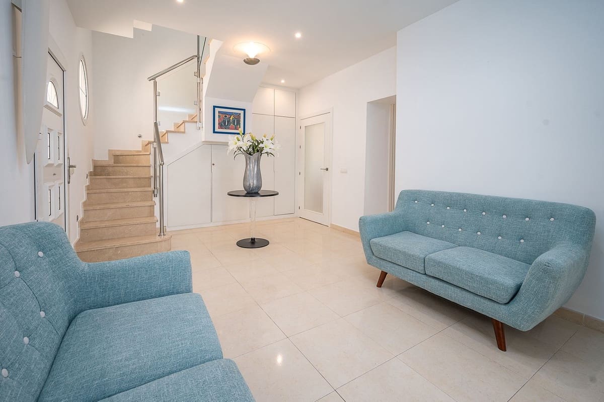 5 sypialnia Willa na sprzedaż w La Cala de Mijas z basenem garażem - 1 995 000 € (Ref: 5661388)