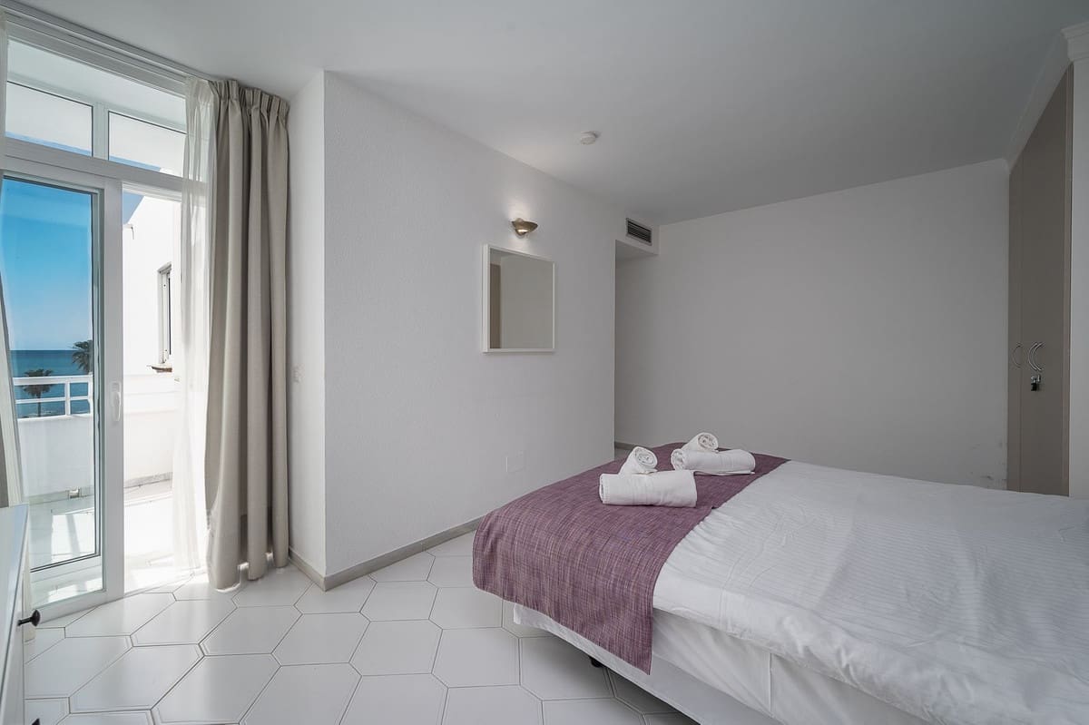 3 quarto Penthouse para arrendamento para férias em Miraflores com piscina Garagem - 1 753 € (Ref: 7238161)