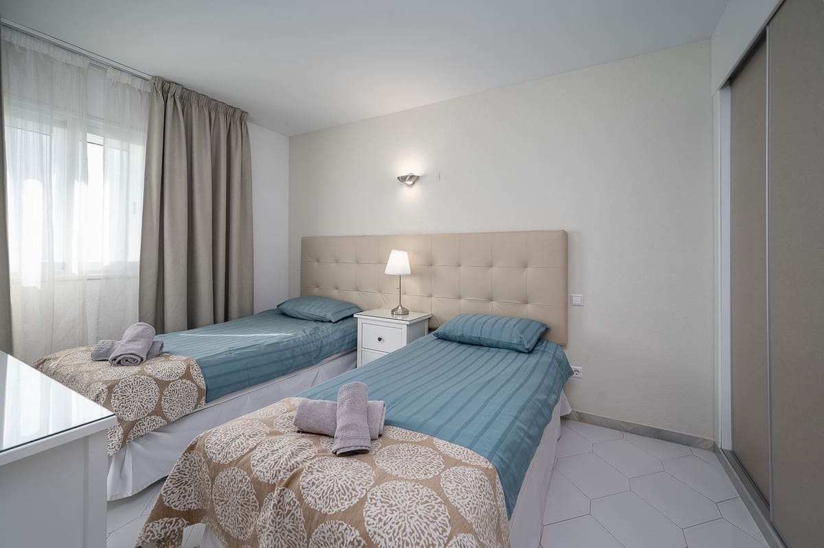 3 bedroom Penthouse for holiday rental in Miraflores with pool garage - € 1,753 (Ref: 7238161)