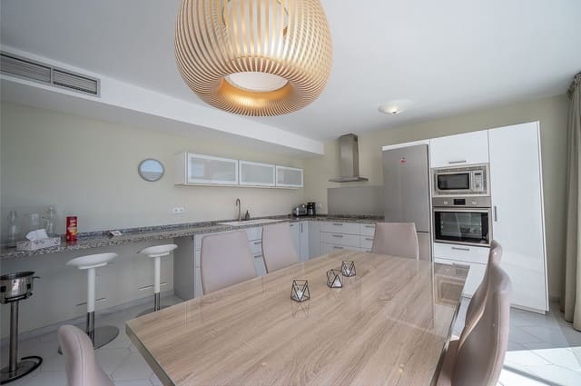 Ático de 3 habitaciones en Miraflores, Mijas en alquiler vacacional con piscina garaje - 1.753 € (Ref: 7238161)