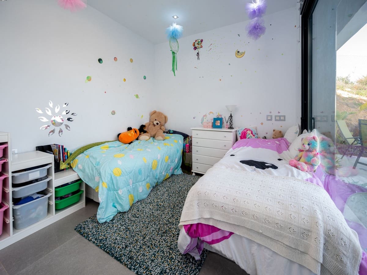 4 soverom Villa til salgs i La Cala Golf med svømmebasseng garasje - € 1 300 000 (Ref: 7500139)