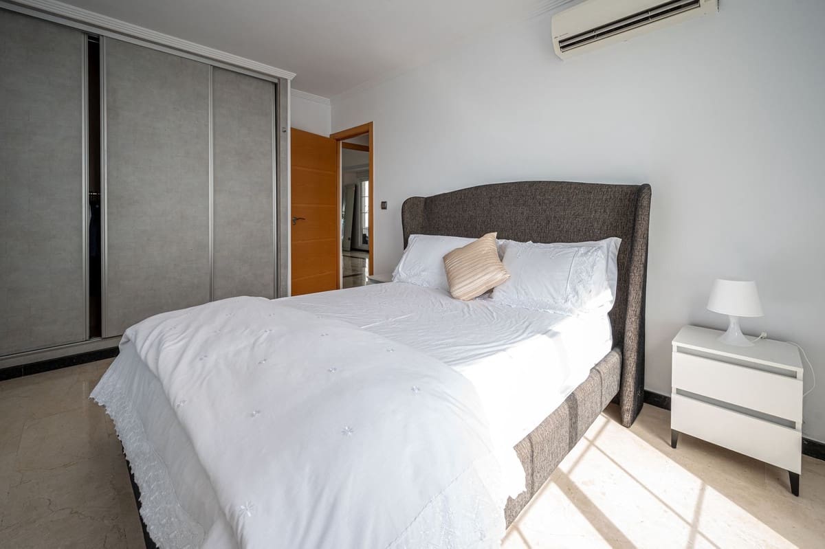 5 soveværelse Villa til salg i El Chaparral med swimmingpool garage - € 1.200.000 (Ref: 8172781)