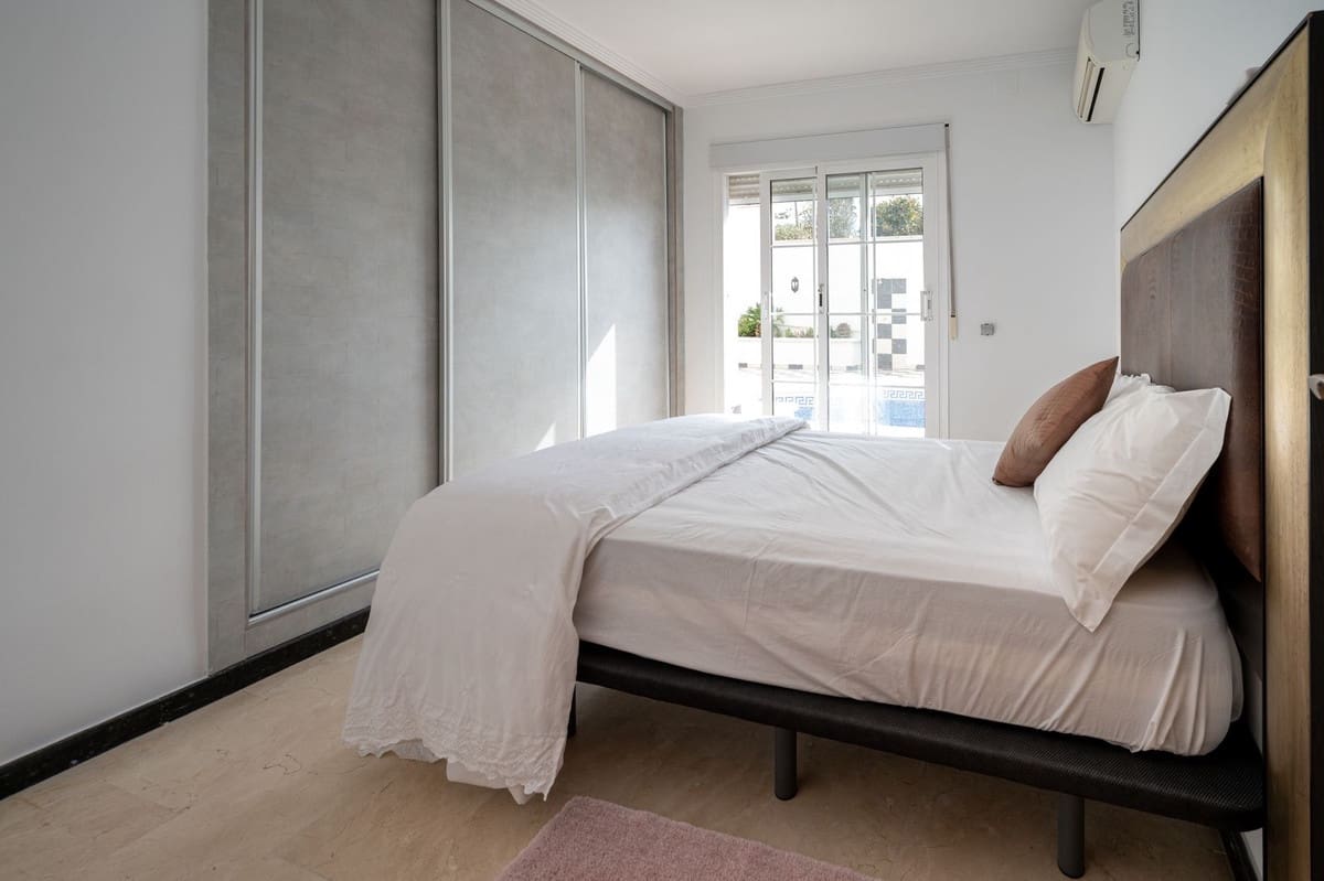 5 soveværelse Villa til salg i El Chaparral med swimmingpool garage - € 1.200.000 (Ref: 8172781)