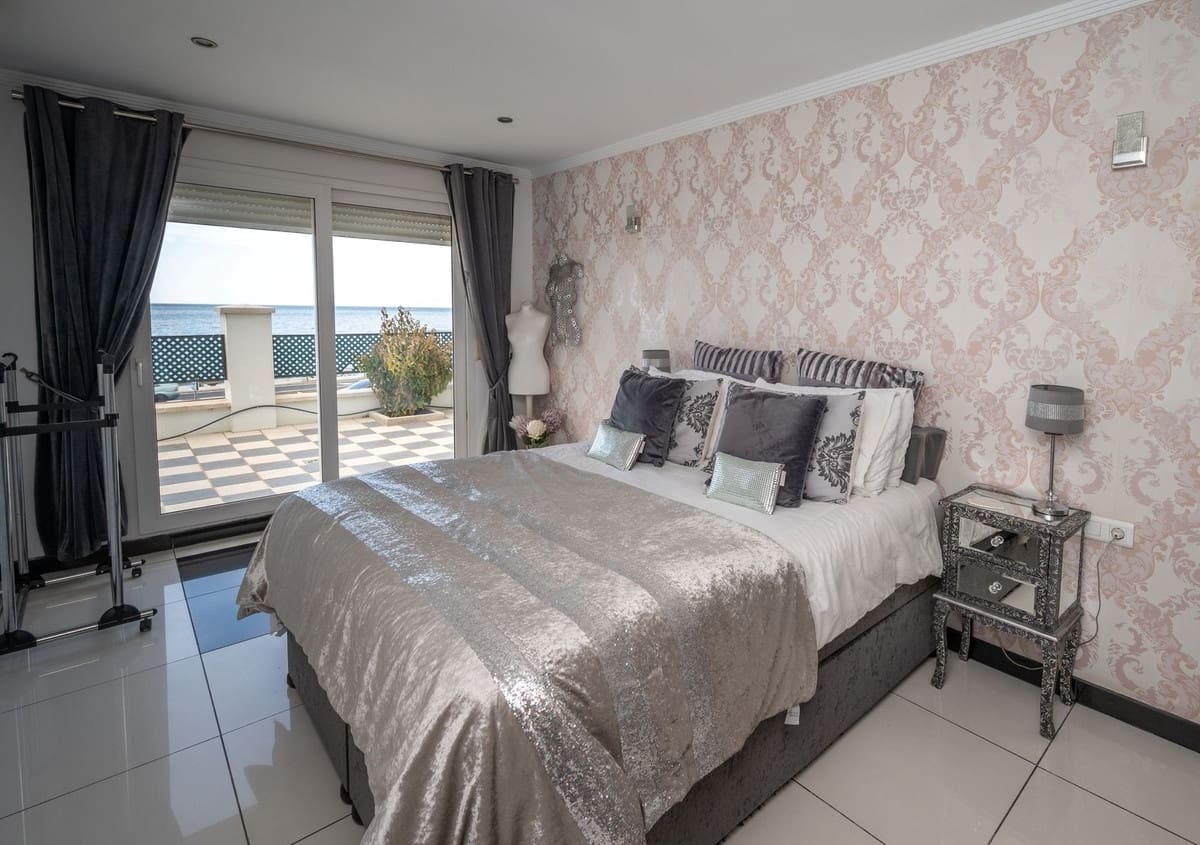 5 soveværelse Villa til salg i El Chaparral med swimmingpool garage - € 1.200.000 (Ref: 8172781)