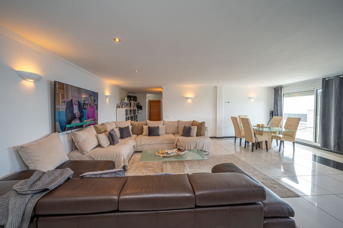 5 soveværelse Villa til salg i El Chaparral med swimmingpool garage - € 1.200.000 (Ref: 8172781)