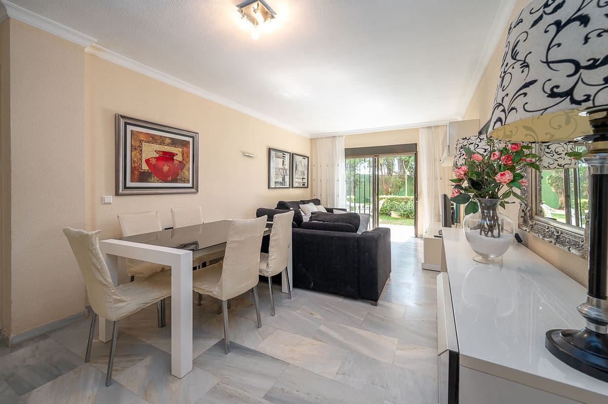 Apartamento de 2 habitaciones en La Cala de Mijas en venta con piscina garaje - 520.000 € (Ref: 8494366)