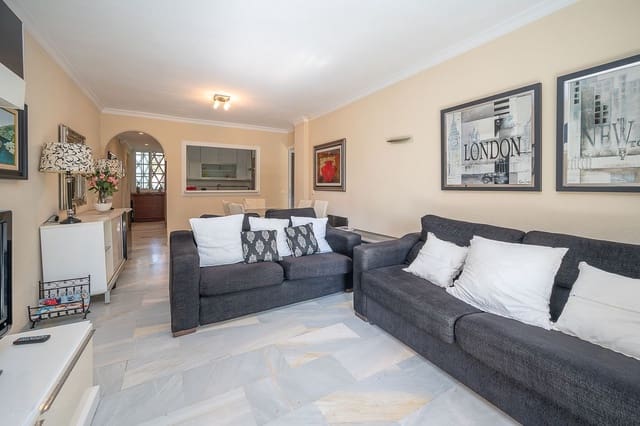 2 bedroom Apartment for sale in La Cala de Mijas, Mijas with pool garage - € 520,000 (Ref: 8494366)