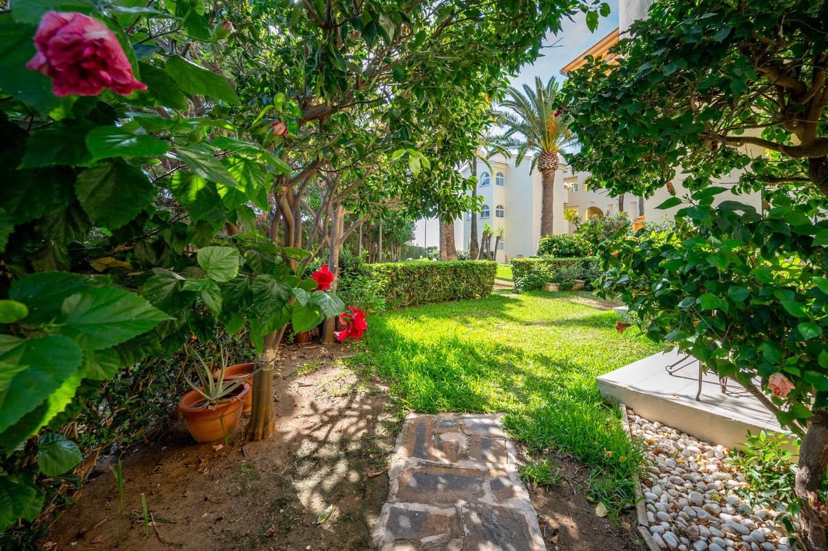 2 soveværelse Lejlighed til salg i La Cala de Mijas med swimmingpool garage - € 520.000 (Ref: 8494366)