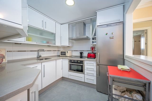 2 chambre Appartement à vendre à La Cala de Mijas, Mijas avec piscine garage - 520 000 € (Ref: 8494366)