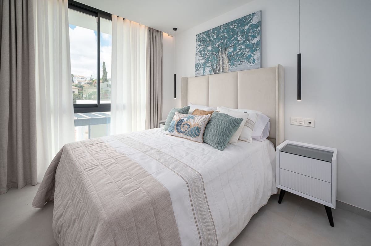 4 soveværelse Villa til salg i El Chaparral med swimmingpool garage - € 1.995.000 (Ref: 8530475)