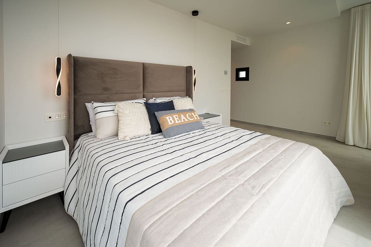 4 camera da letto Villa in vendita in El Chaparral con piscina garage - 1.995.000 € (Rif: 8530475)