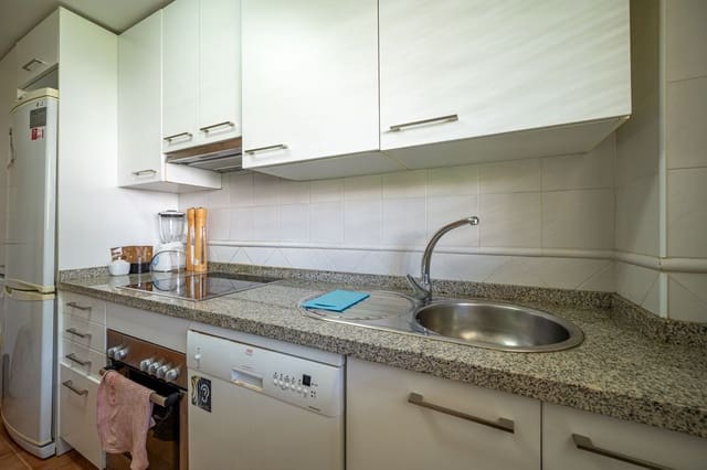Apartamento de 2 habitaciones en La Cala de Mijas, Mijas en venta con piscina garaje - 365.000 € (Ref: 8893732)