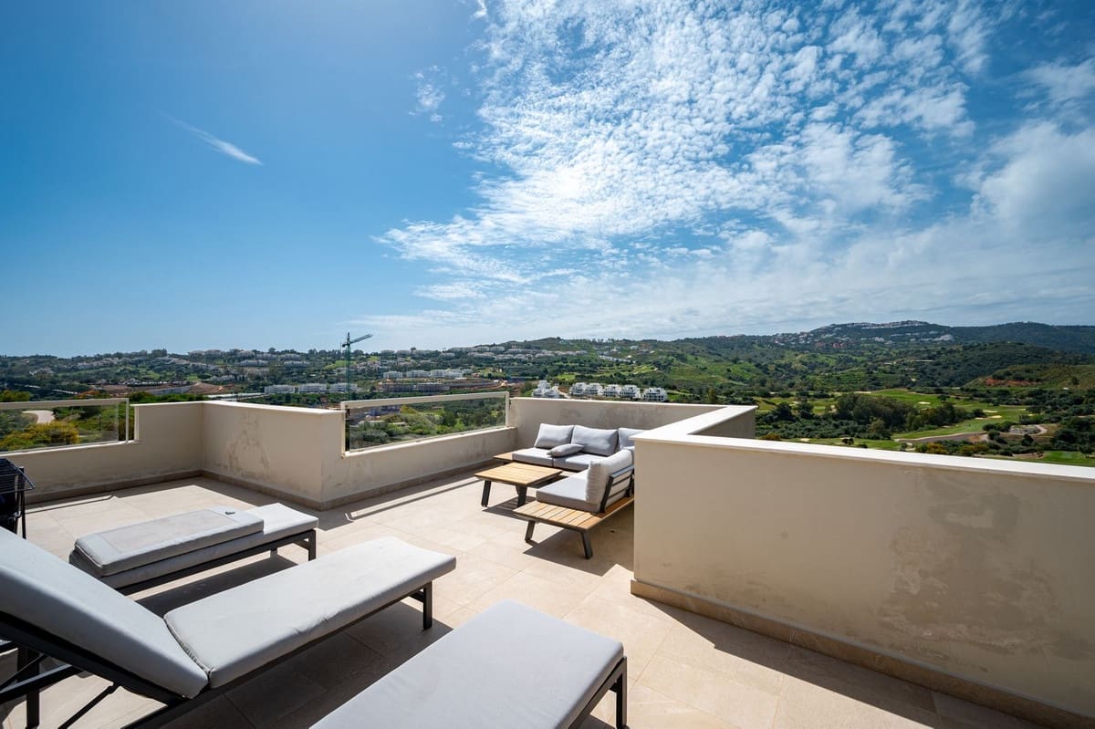 3 soveværelse Penthouse til salg i La Cala Golf med swimmingpool garage - € 649.000 (Ref: 8912090)