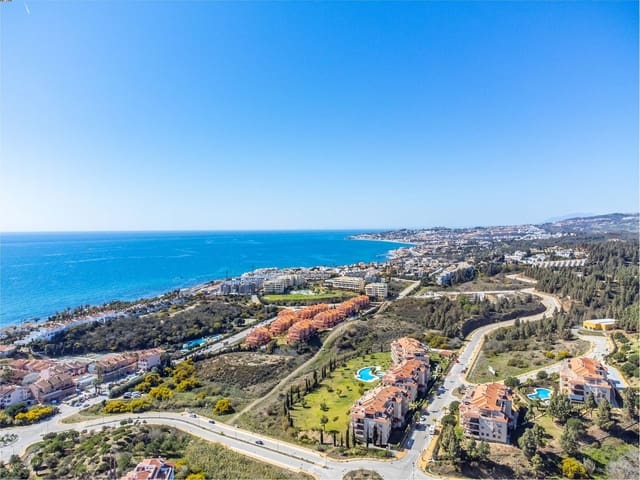 3 bedroom Penthouse for sale in Mijas Costa, Mijas with pool garage - € 540,000 (Ref: 8951971)