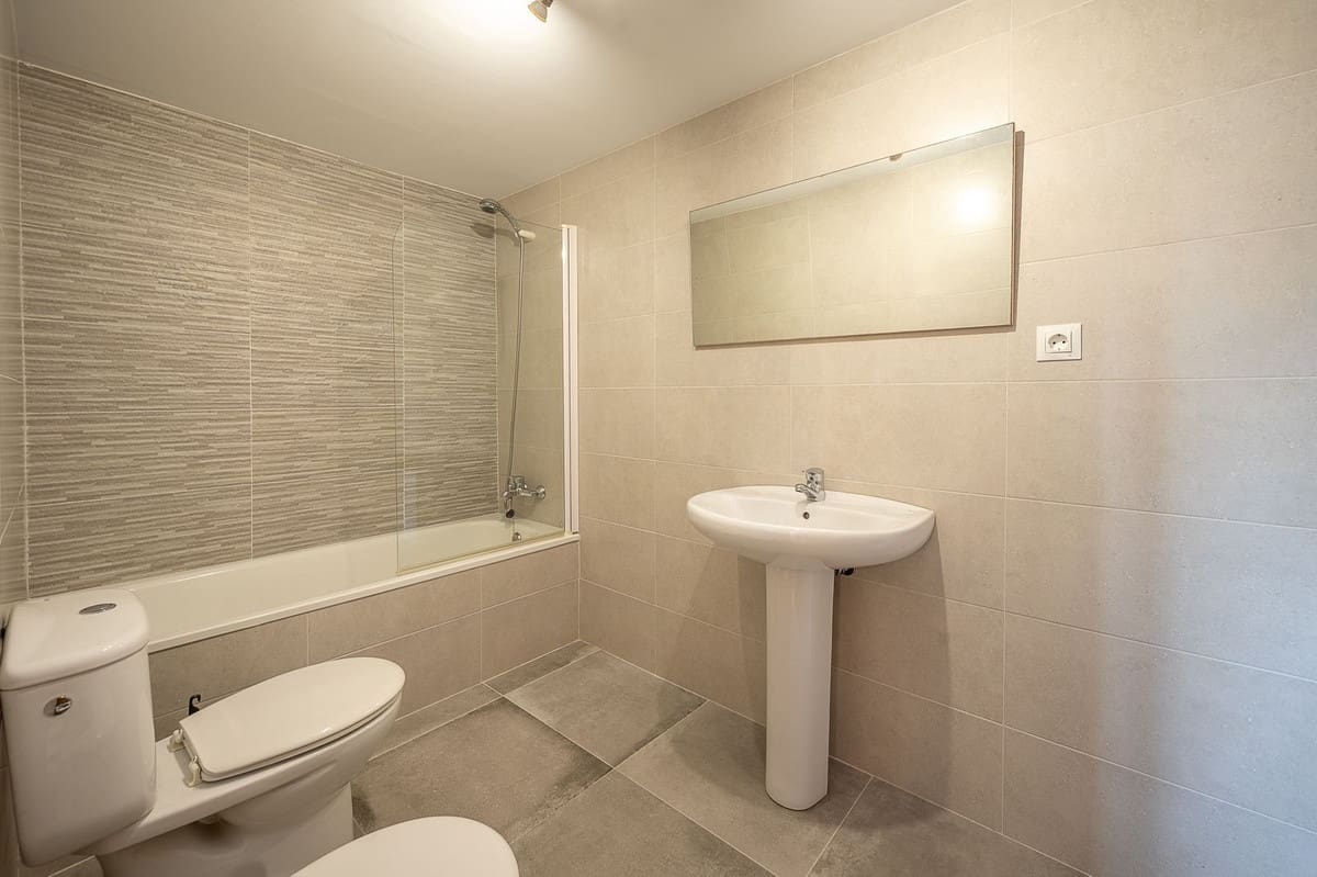 2 bedroom Apartment for sale in Mijas Costa with pool garage - € 295,000 (Ref: 8967393)