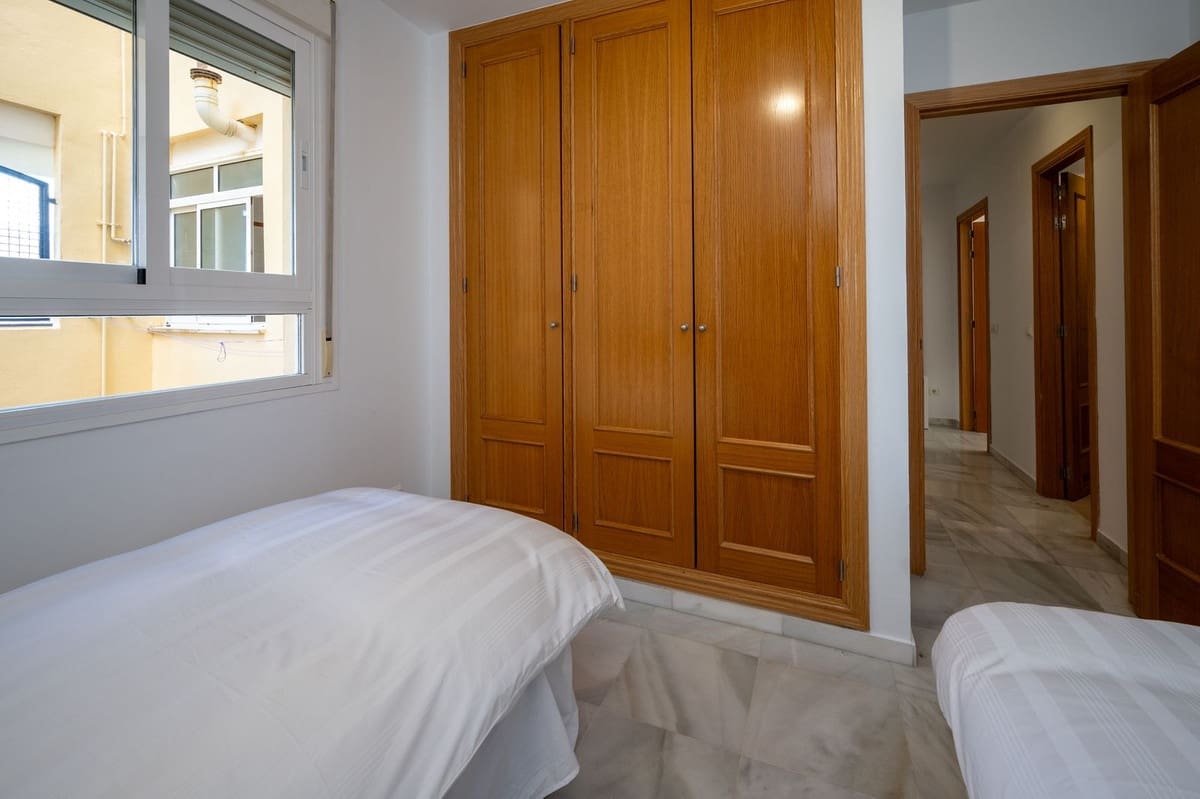 2 bedroom Apartment for sale in Mijas Costa with pool garage - € 295,000 (Ref: 8967393)