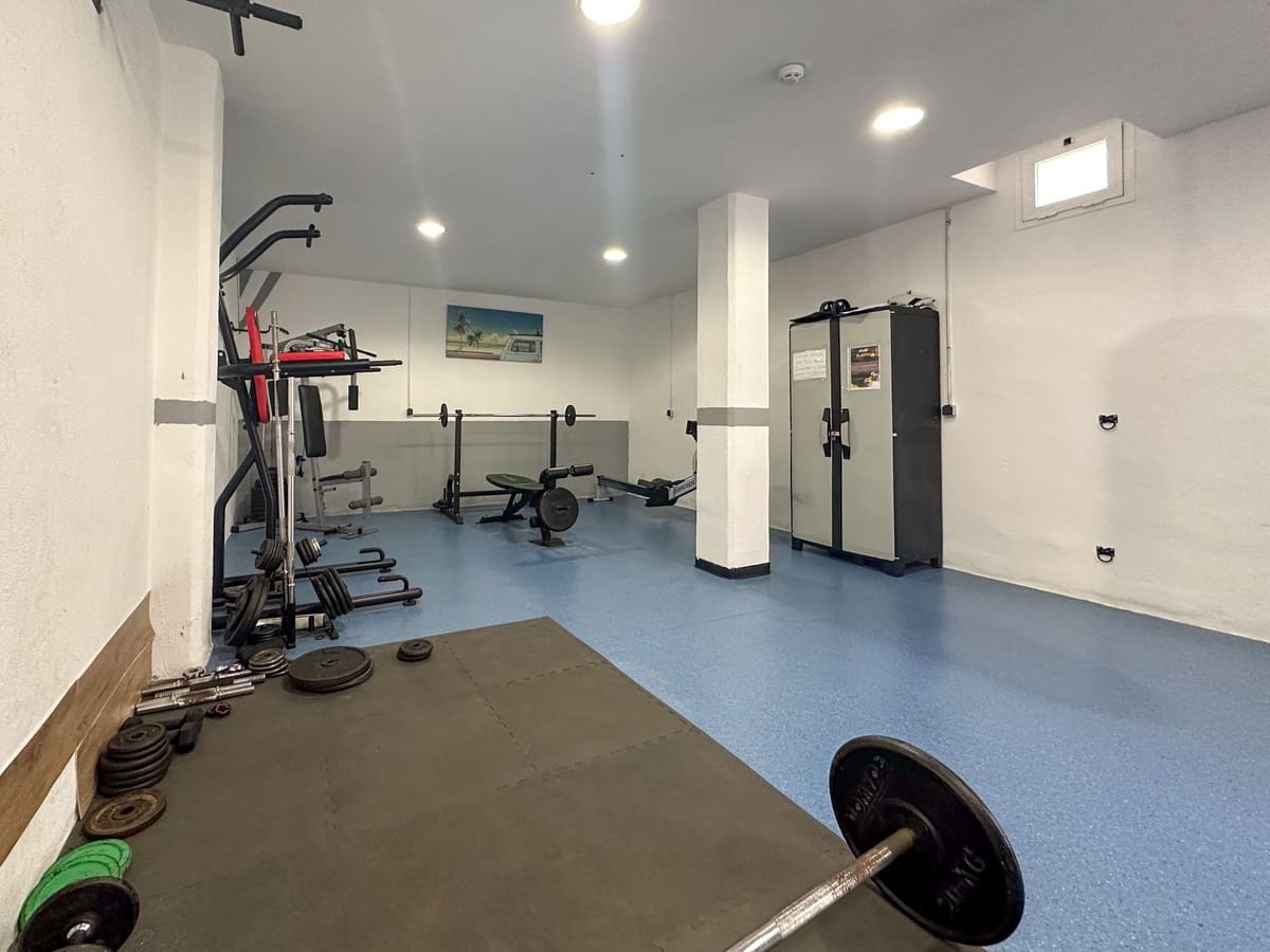 2 bedroom Apartment for sale in Mijas Costa with pool garage - € 295,000 (Ref: 8967393)