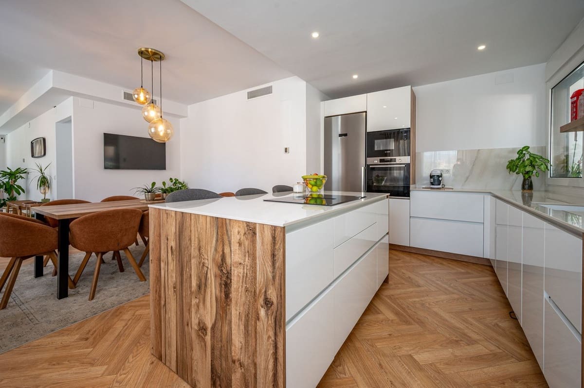 5 chambre Villa/Maison à vendre à La Cala de Mijas avec piscine garage - 1 590 000 € (Ref: 8993188)