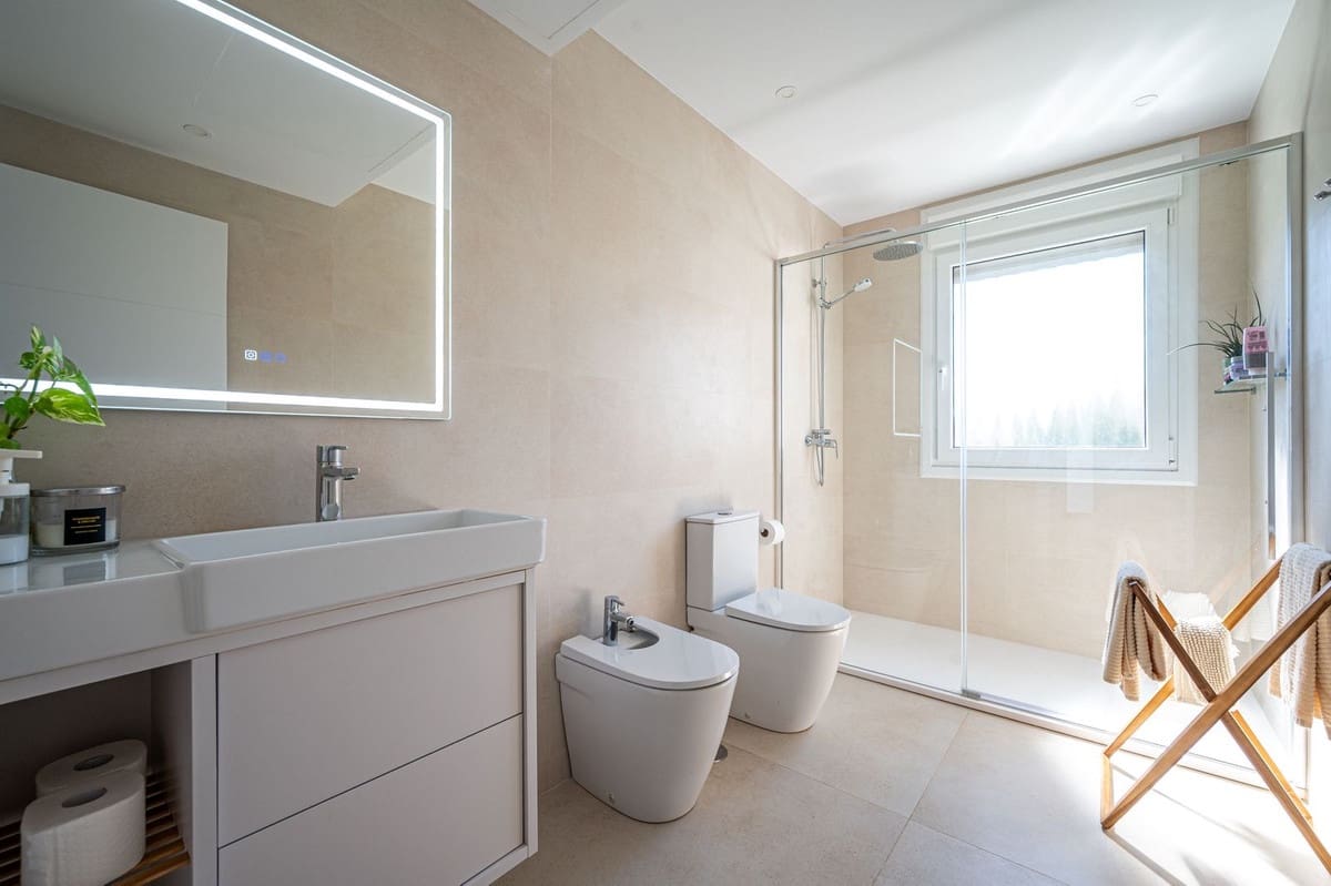 5 chambre Villa/Maison à vendre à La Cala de Mijas avec piscine garage - 1 590 000 € (Ref: 8993188)