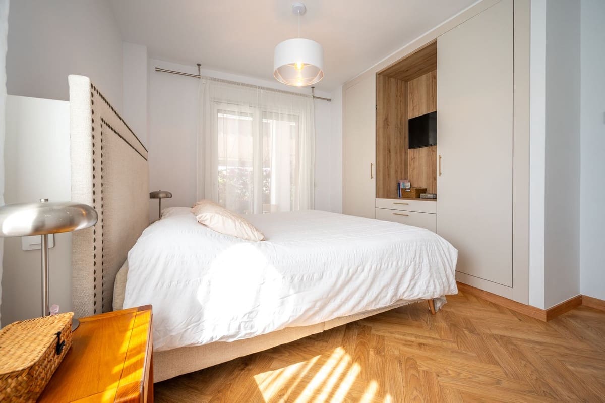 5 chambre Villa/Maison à vendre à La Cala de Mijas avec piscine garage - 1 590 000 € (Ref: 8993188)