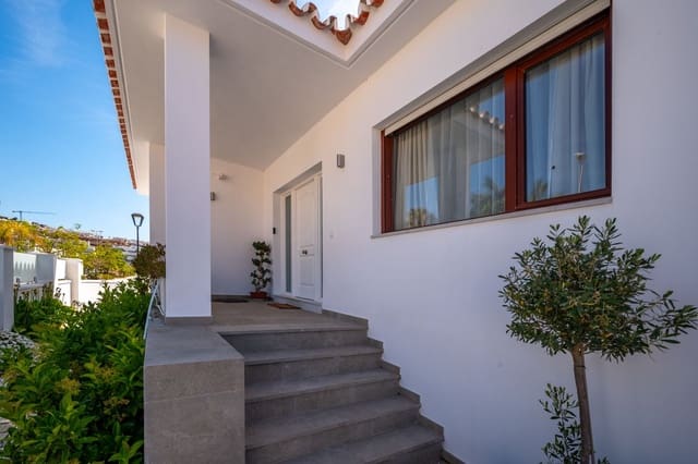 5 sypialnia Willa na sprzedaż w La Cala de Mijas, Mijas z basenem garażem - 1 590 000 € (Ref: 8993188)
