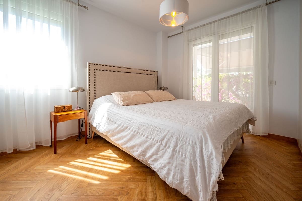 5 chambre Villa/Maison à vendre à La Cala de Mijas avec piscine garage - 1 590 000 € (Ref: 8993188)