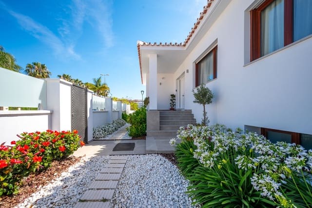 5 sypialnia Willa na sprzedaż w La Cala de Mijas, Mijas z basenem garażem - 1 590 000 € (Ref: 8993188)