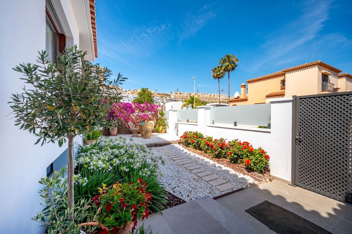 5 chambre Villa/Maison à vendre à La Cala de Mijas avec piscine garage - 1 590 000 € (Ref: 8993188)