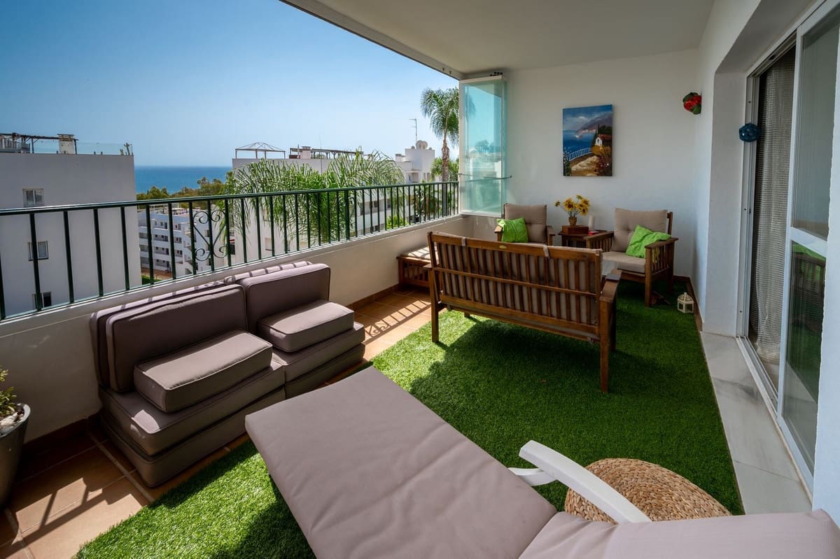 3 soveværelse Lejlighed til leje i Miraflores med swimmingpool garage - € 2.100 (Ref: 9164260)