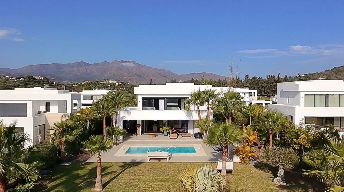 4 soveværelse Villa til salg i La Cala Golf med swimmingpool - € 1.950.000 (Ref: 9196810)