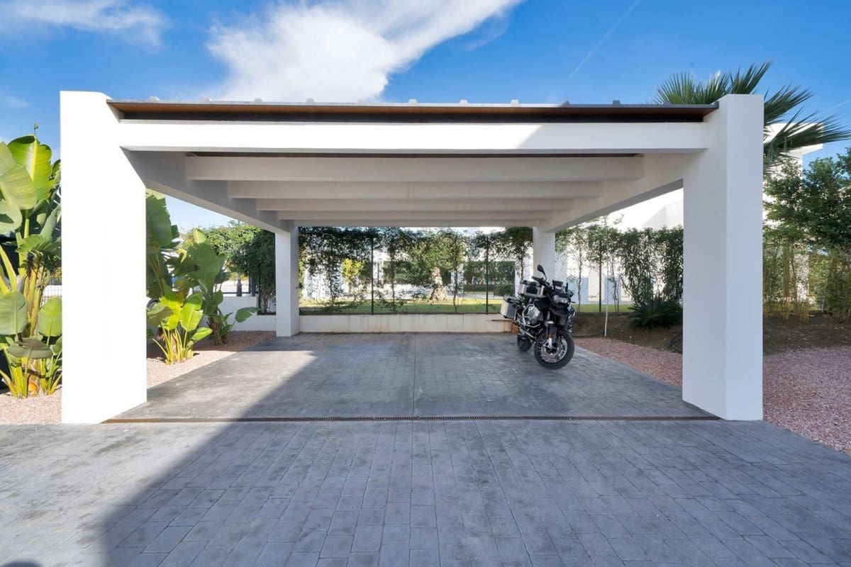 4 soveværelse Villa til salg i La Cala Golf med swimmingpool - € 1.950.000 (Ref: 9196810)