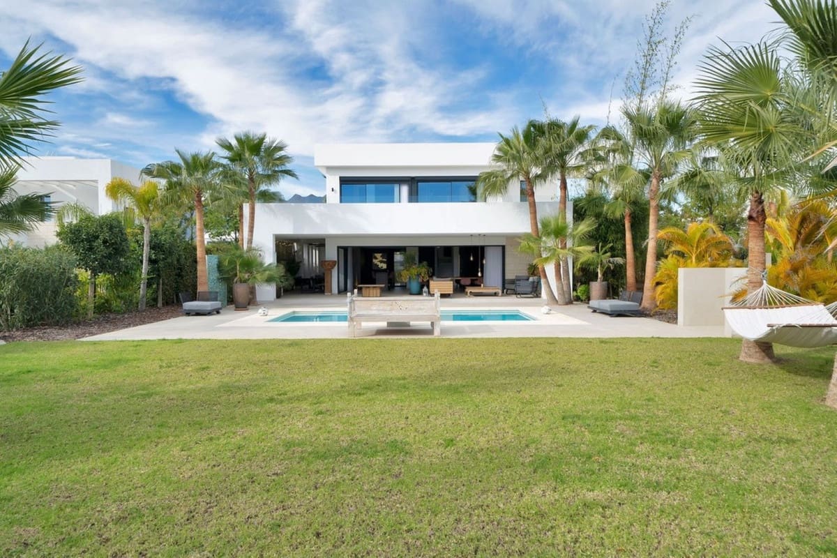 4 soveværelse Villa til salg i La Cala Golf med swimmingpool - € 1.950.000 (Ref: 9196810)