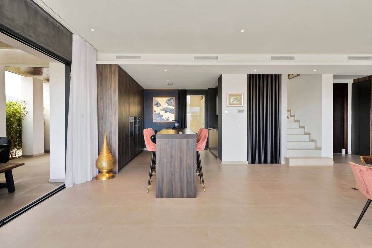 4 quarto Moradia para venda em La Cala Golf com piscina - 1 950 000 € (Ref: 9196810)