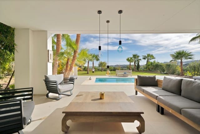4 soveværelse Villa til salg i La Cala Golf, Mijas med swimmingpool - € 1.950.000 (Ref: 9196810)