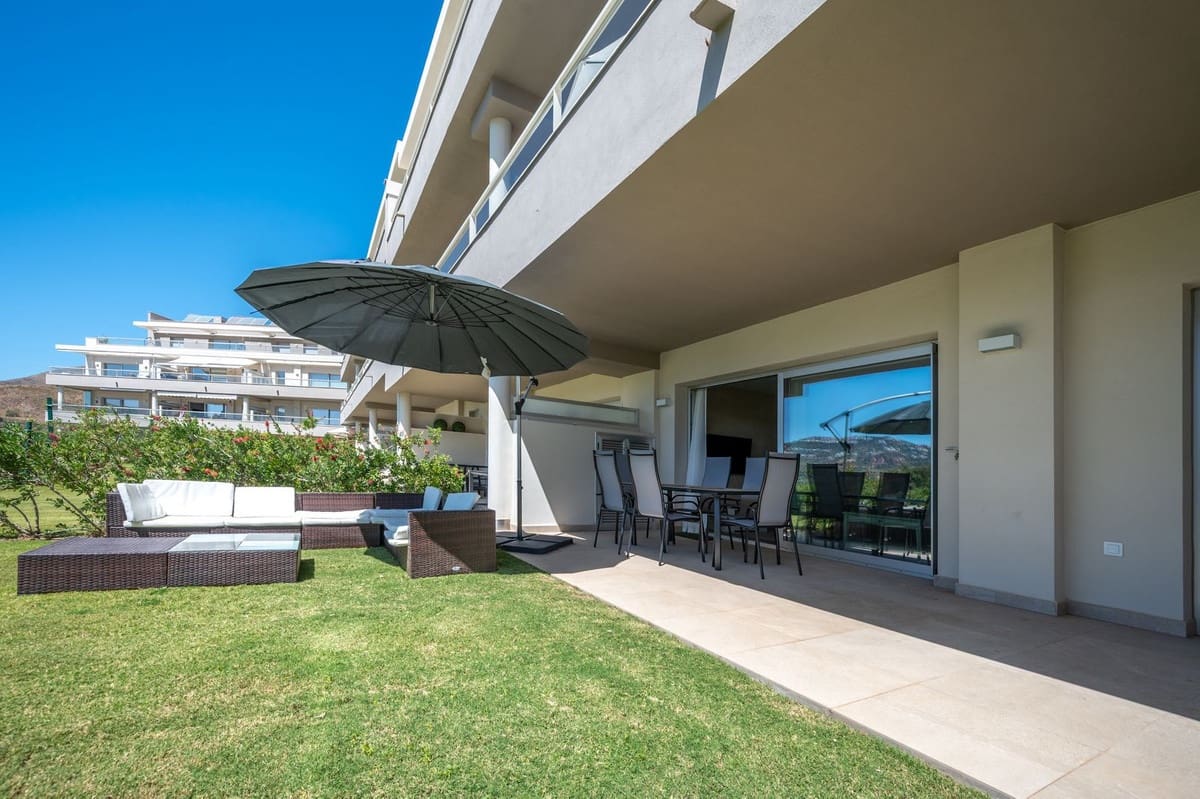 2 soveværelse Lejlighed til salg i La Cala Golf med swimmingpool garage - € 399.000 (Ref: 9223671)