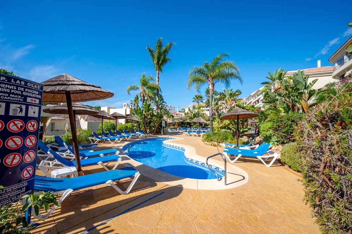 2 bedroom Apartment for sale in Riviera del Sol with pool garage - € 375,000 (Ref: 9283109)